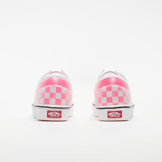 Pink and on sale white checkered vans