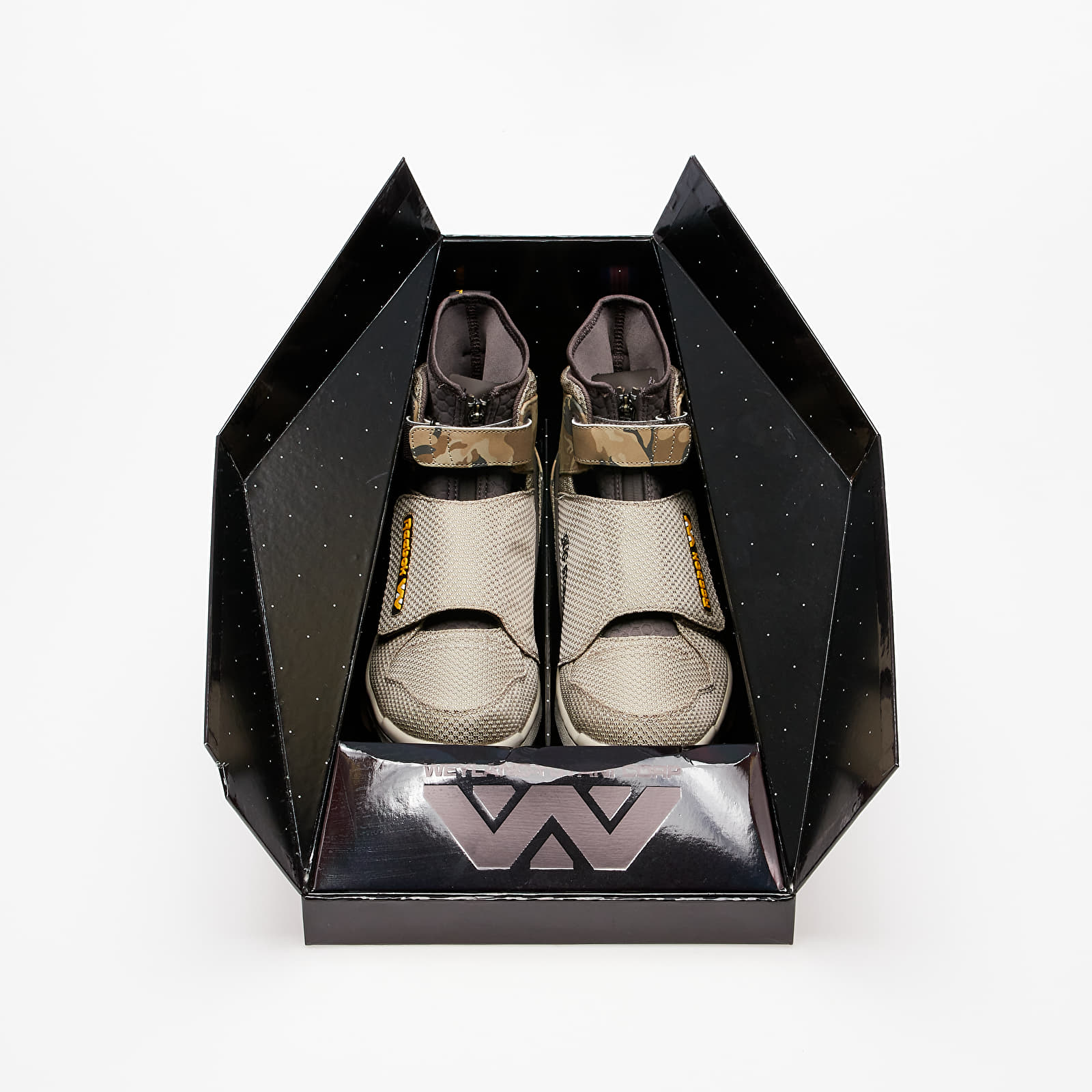 Ανδρικά παπούτσια Reebok Alien Stomper U.S.C.M Light Sand/ Black/ Panton