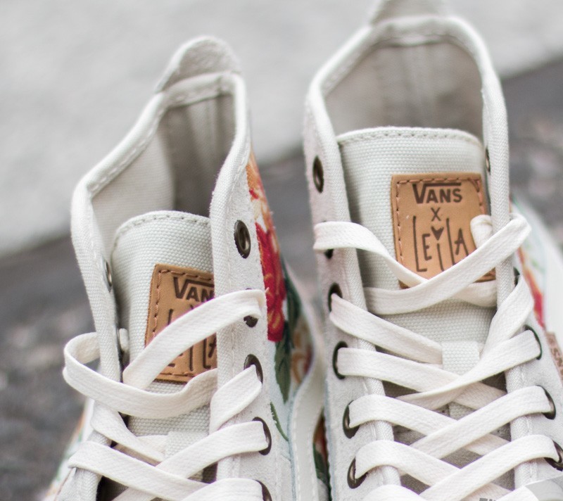 Women s shoes Vans Dazie Hi Leila Cnl Off White Floral Footshop
