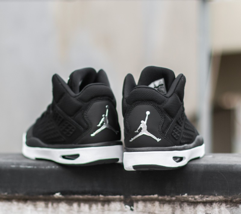Men's shoes Jordan New School Black/White-Black
