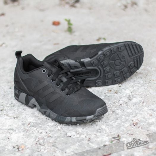 Adidas originals zx flux core black top