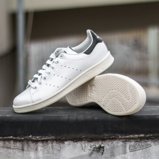 Stan smith core white deals