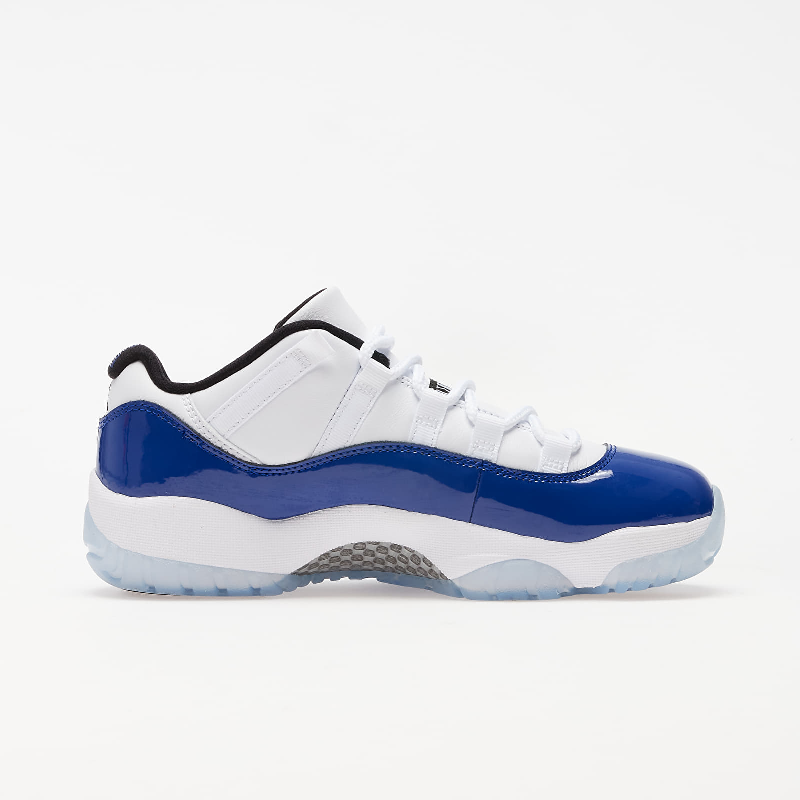 Jordan 11 femme noir et blanc shop