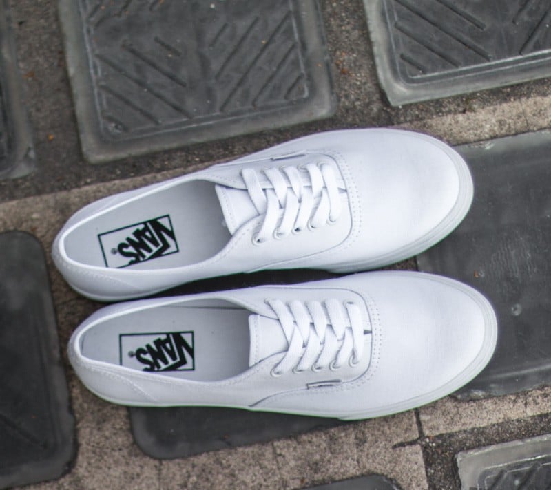 Vans low pro white top