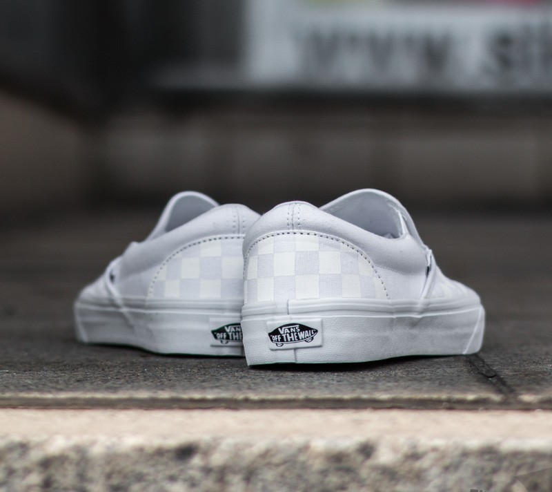 White slip on checkered vans hotsell