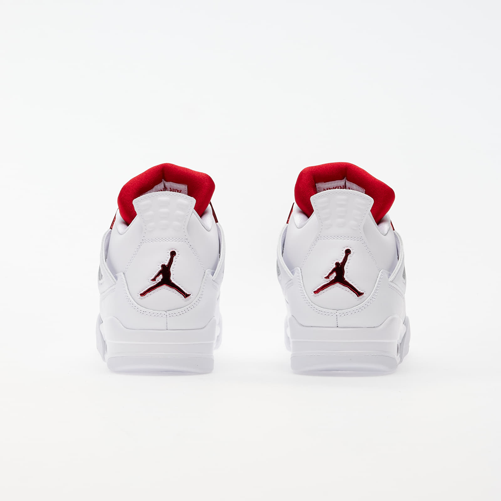 University red jordan top 4
