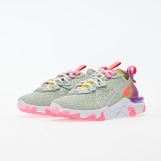 Nsw react vision on sale women's sneakers white fuchsia