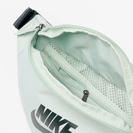 Hip bags Nike Heritage Hip Pack Pistachio Frost Seaweed Seaweed Footshop