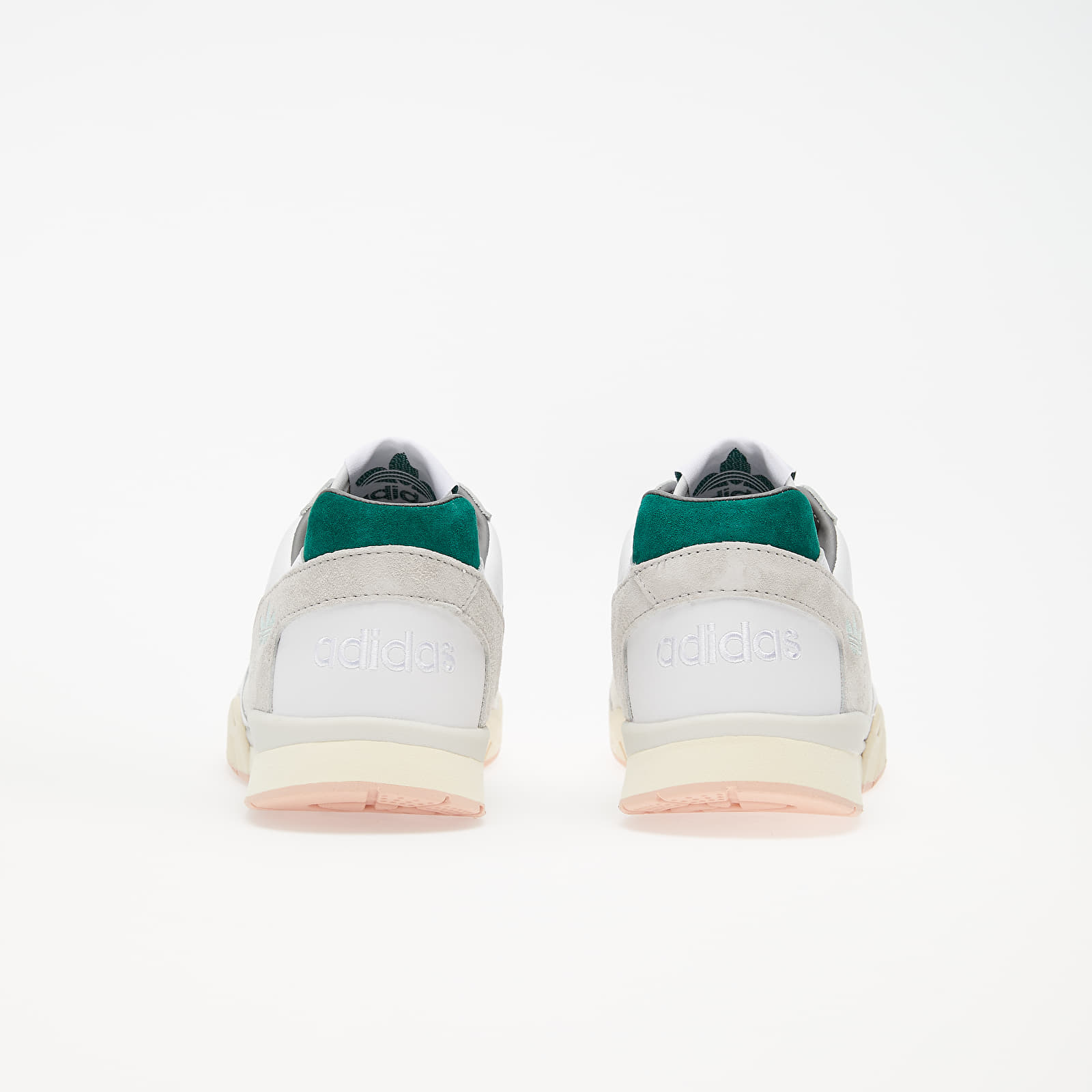Încălțăminte și sneakerși pentru bărbați adidas A.R. Trainer Ftw White/ Core Green/ Vapor Pink