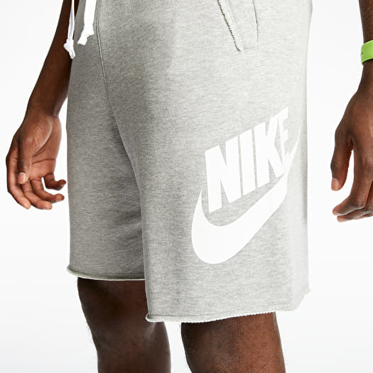 Nike alumni vice sales shorts wolf grey