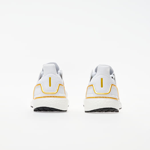 Epic react flyknit 2 vs ultra boost 19 cheap