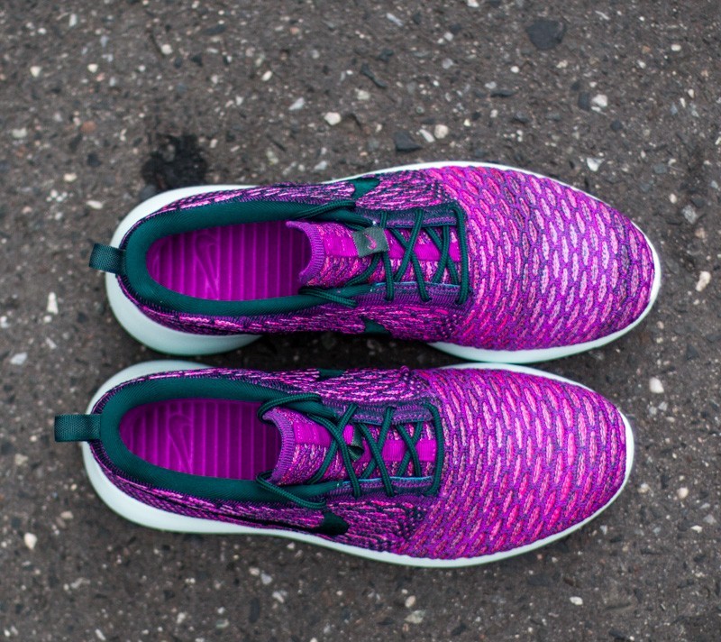 Women s shoes Nike Wmns Roshe One Flyknit Dark Atomic Teal Dark Atomic Teal Wade Purple Footshop