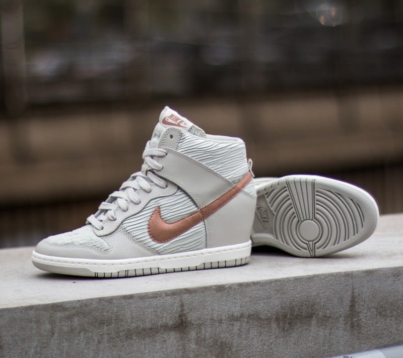 Naisten kengät Nike Wmns Dunk Sky Hi Light Bone/ Metalic Red Bronze- Light Bone