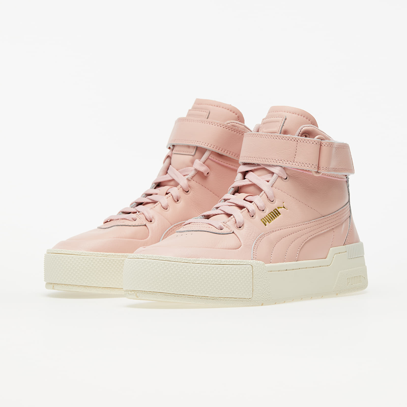 Pink high deals top pumas