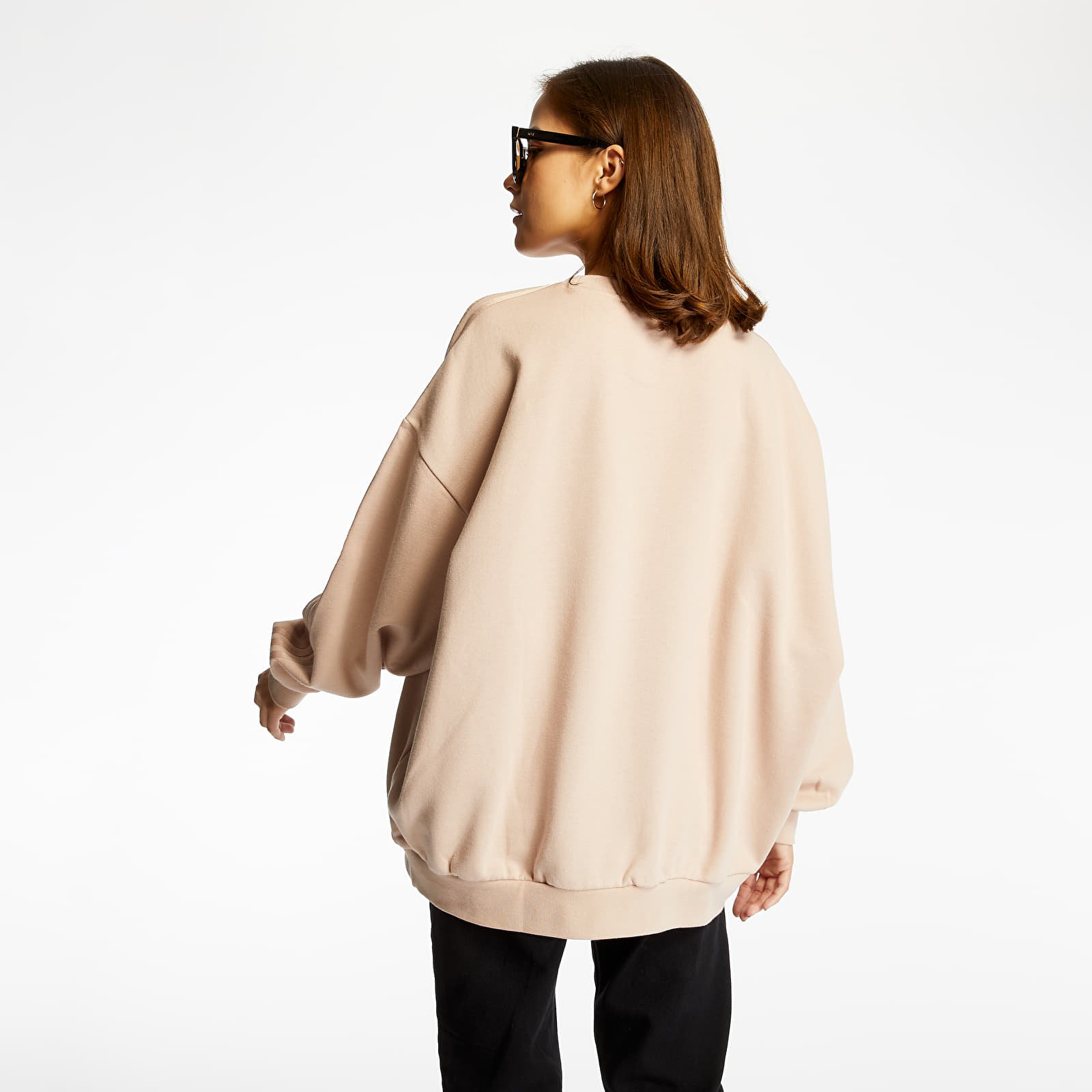 Hupparit ja collegepaidat adidas Crew Sweatshirt Ash Pearl