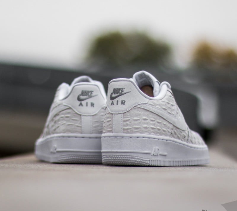 Naisten kengät Nike Air Force 1 LV8 (GS) White/ White