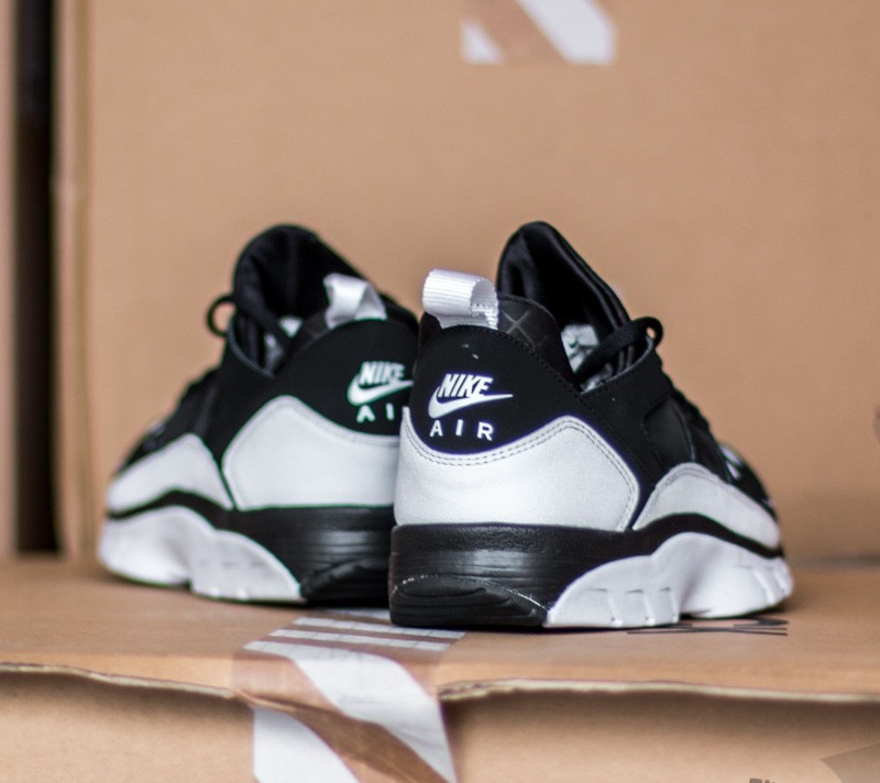 Men's shoes Nike Air Trainer Huarache Low Black/ White-Black