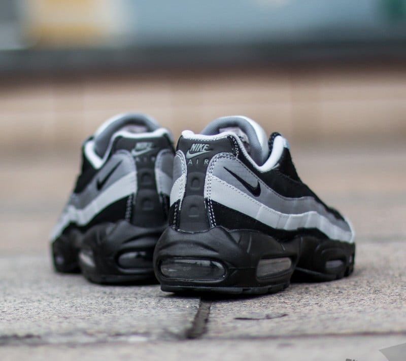 Férfi cipők Nike Air Max 95 Essential Black/ Black- Wolf Grey- Cl Grey