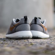 Damen Sneaker und Schuhe Wmns Nike Roshe One Anthracit Metallic Gold Wolf Grey Footshop