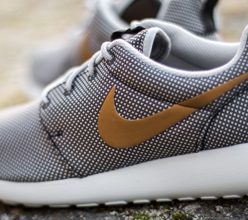 All gold roshes hot sale