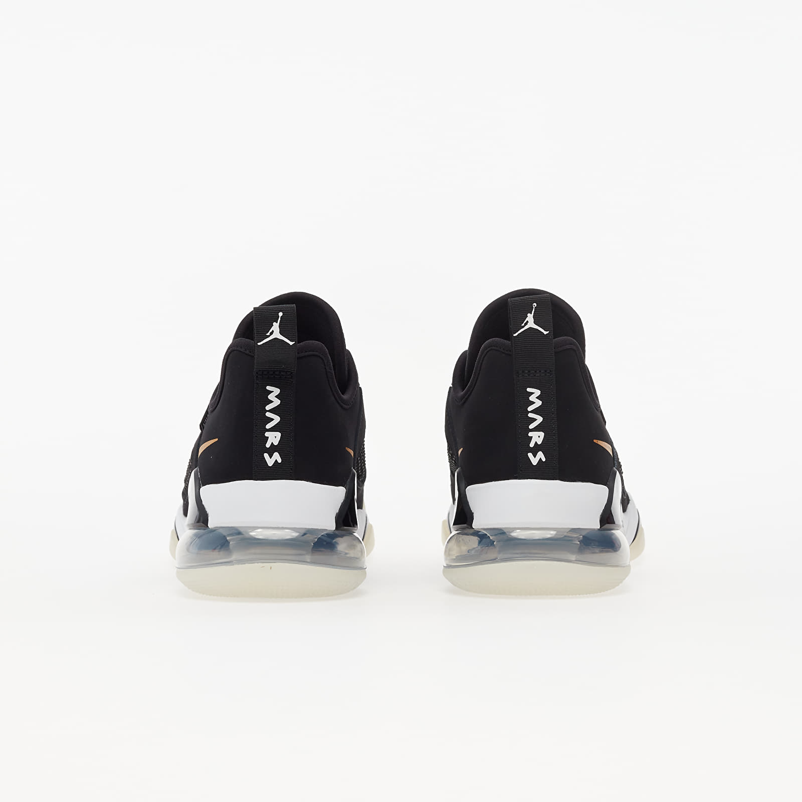Férfi cipők Jordan Mars 270 Low Black/ Metallic Gold-Dk Smoke Grey-White