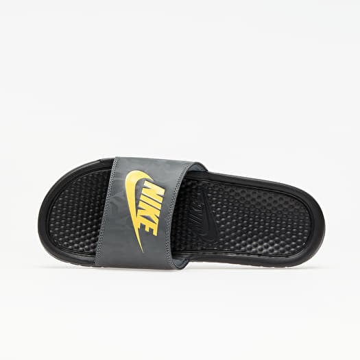 Chinelo benassi adidas shop