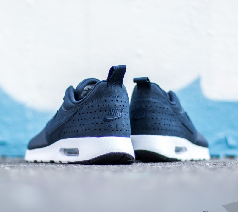 Air max tavas dark store blue