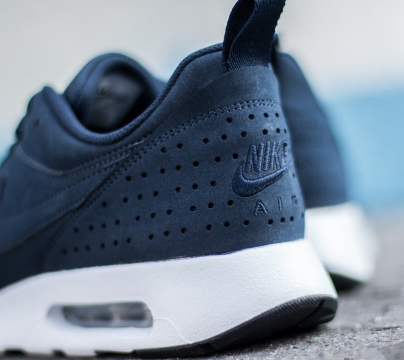 Nike shop tavas leder