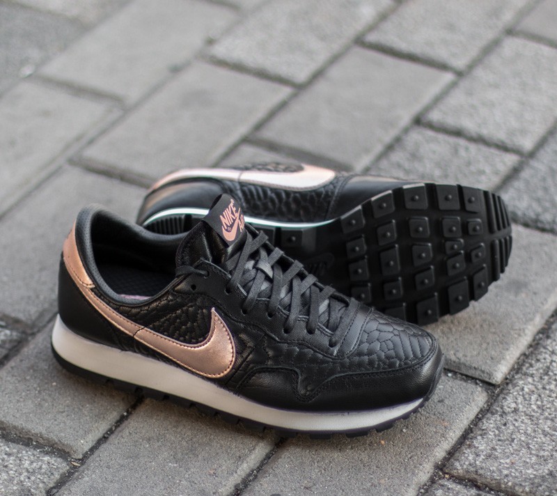 Nike wmns air pegasus 83 clearance