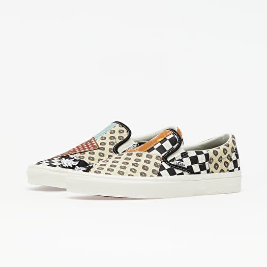 Men s shoes Vans Classic Slip On Tiger Patchwork Black True White Footshop