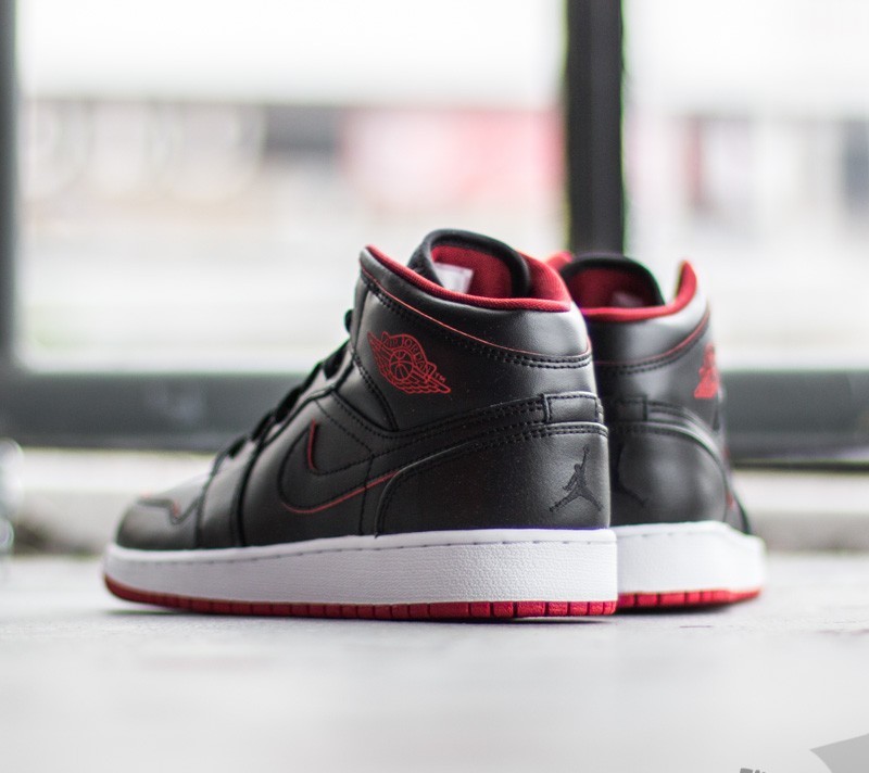 Dámské tenisky a boty Air Jordan 1 Mid (BG) Black/ Black-White-Gym Red