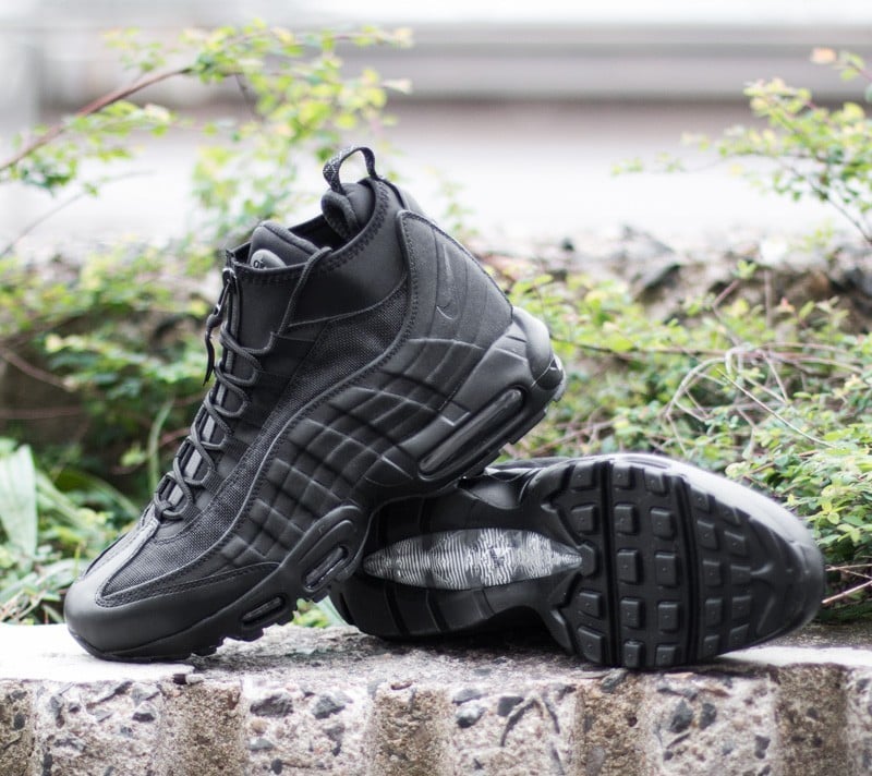 Nike boots 95 hot sale