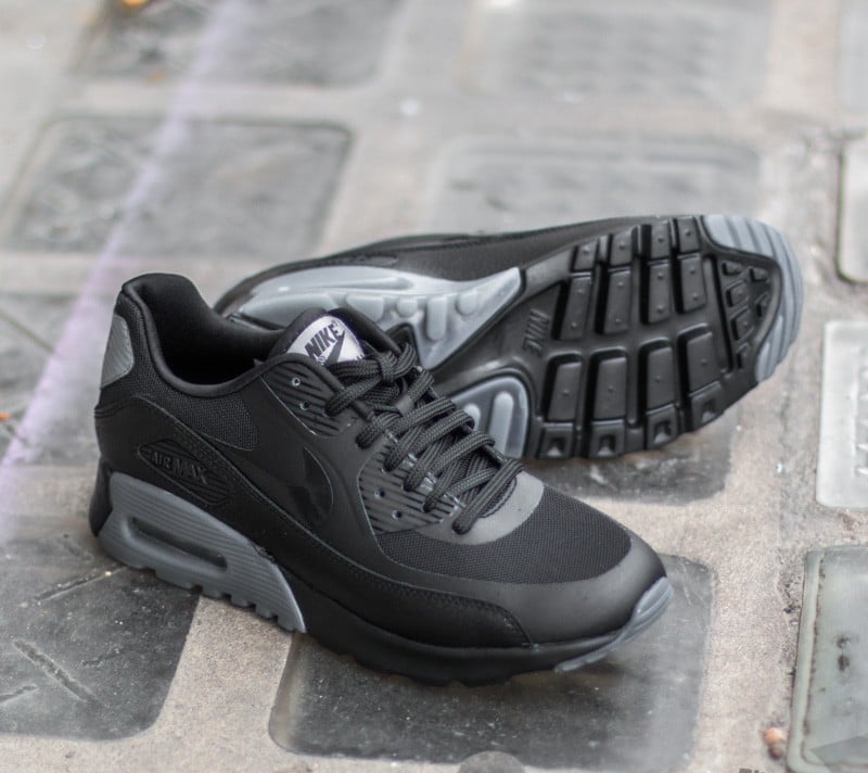 Damen Sneaker und Schuhe Nike W Air Max 90 Ultra Essential Black/Black-Cool Grey-Pure Platinum 