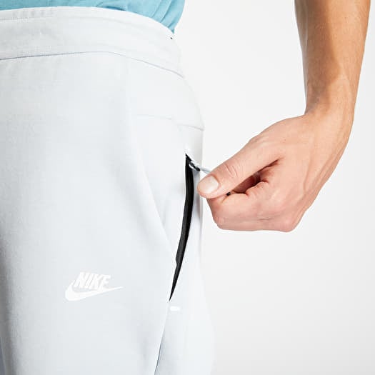 Tech fleece deals shorts