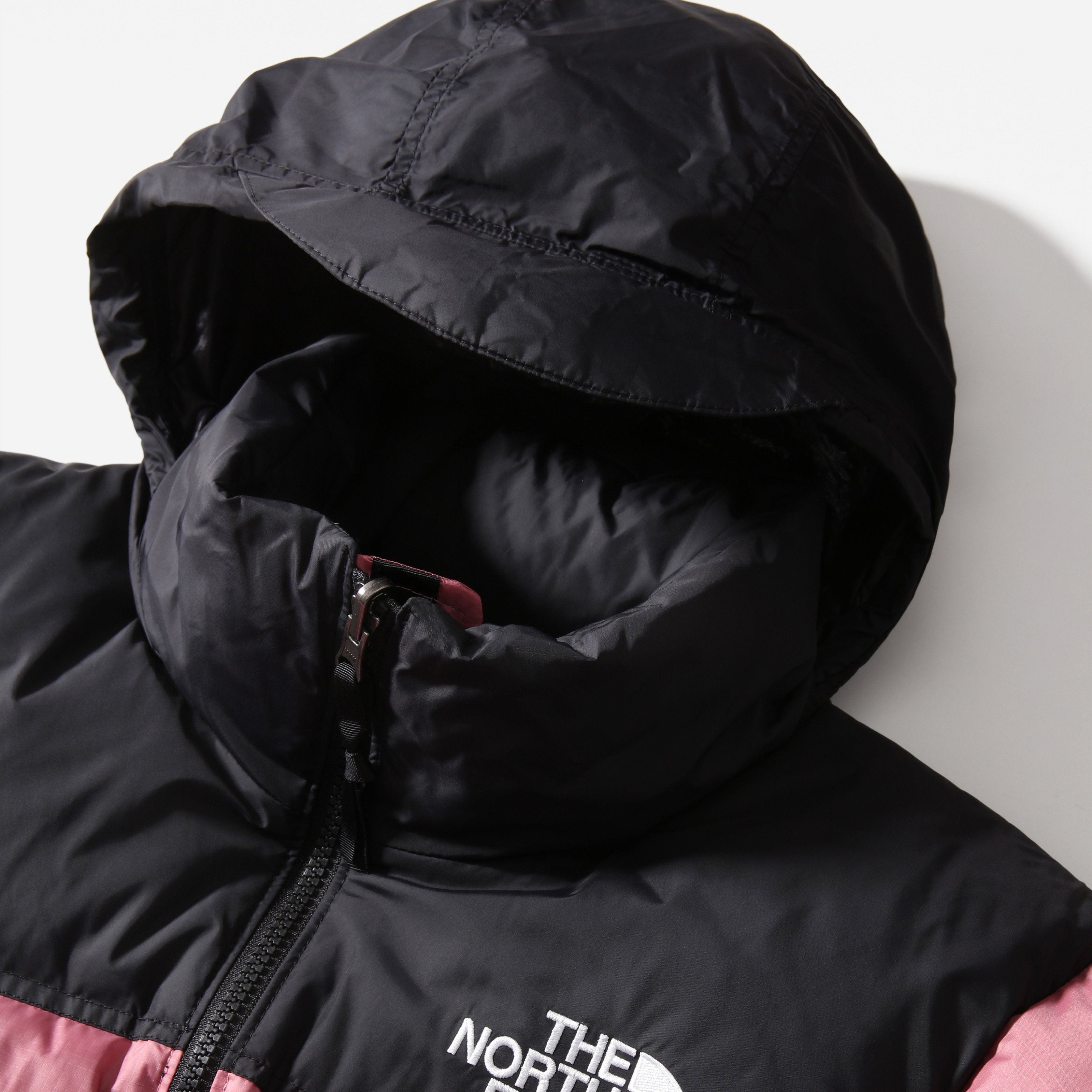 Abbigliamento The North Face 1996 Retro Nuptse Jacket Mesa Rose