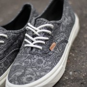 Women s shoes Vans Authentic Slim Motif Floral Castlerock Marshmallow Footshop