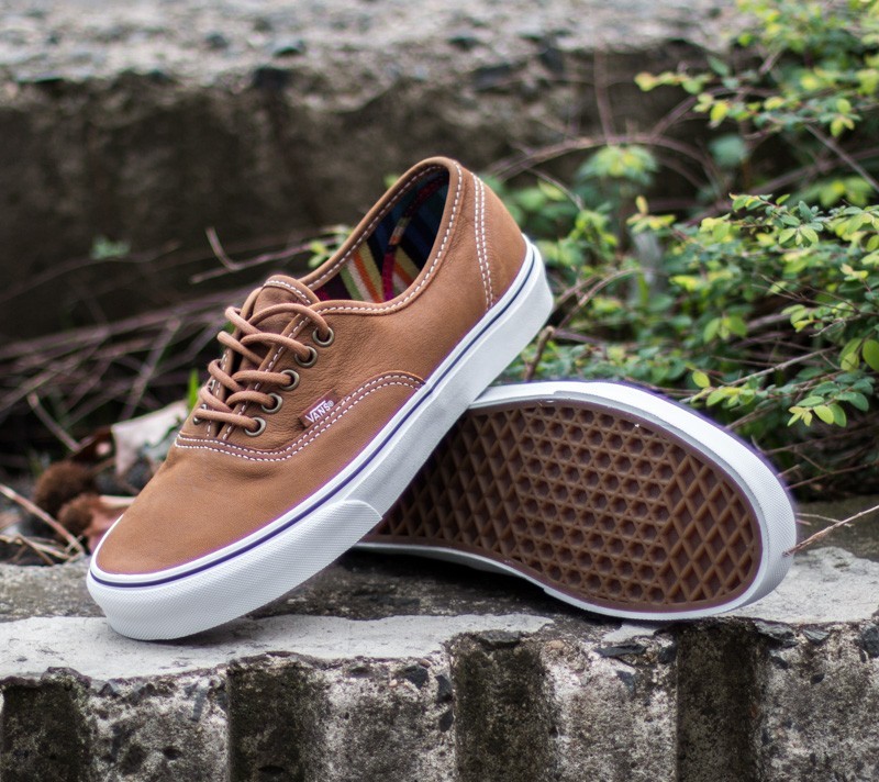 Vans authentic hot sale brown leather