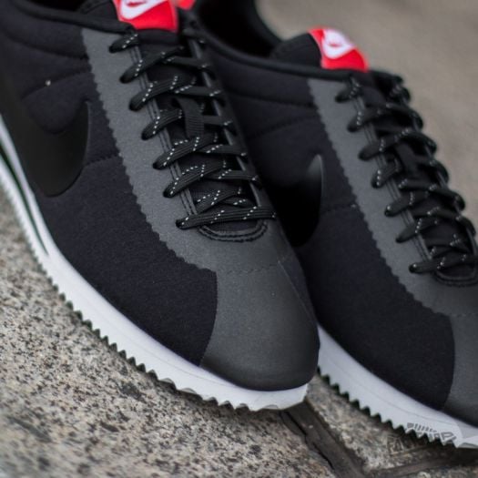 Nike Wmns Classic Cortez 15 TP Black Black