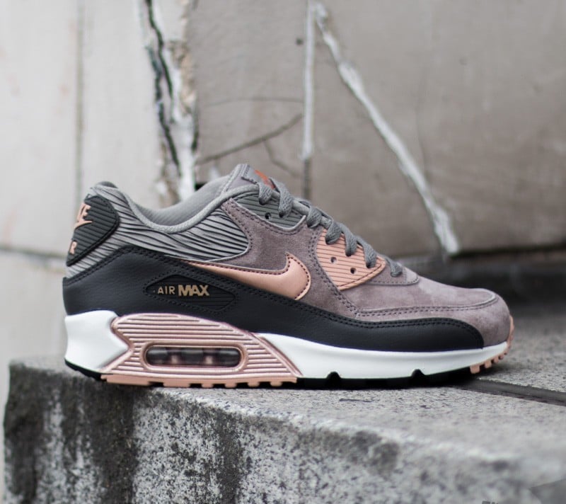 Nike w air max 90 leather iron and metallic red bronze deals
