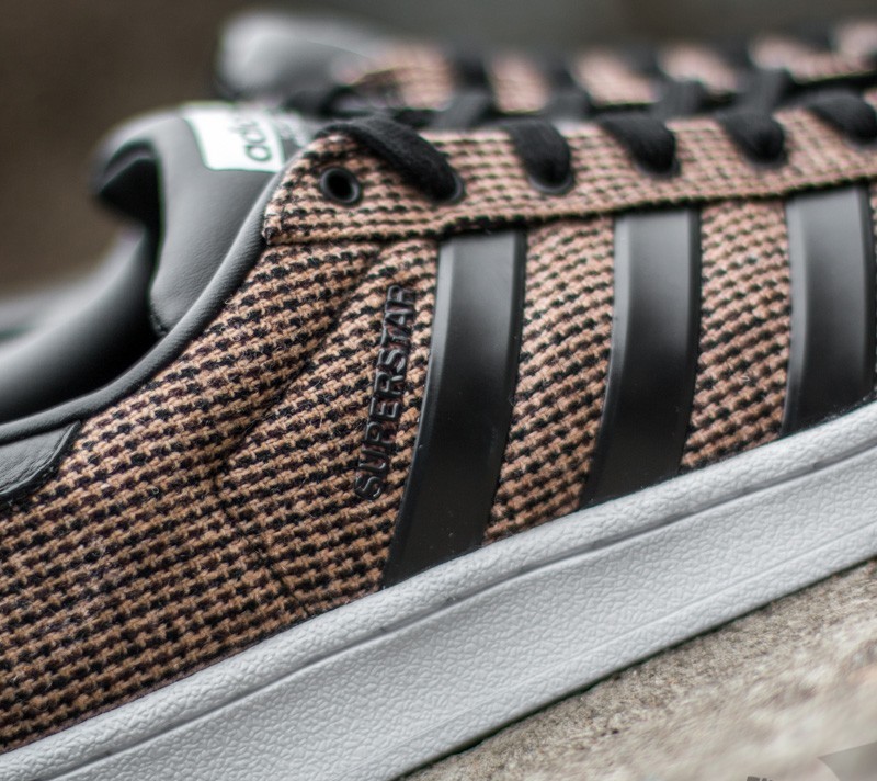 adidas superstar winterized black n white