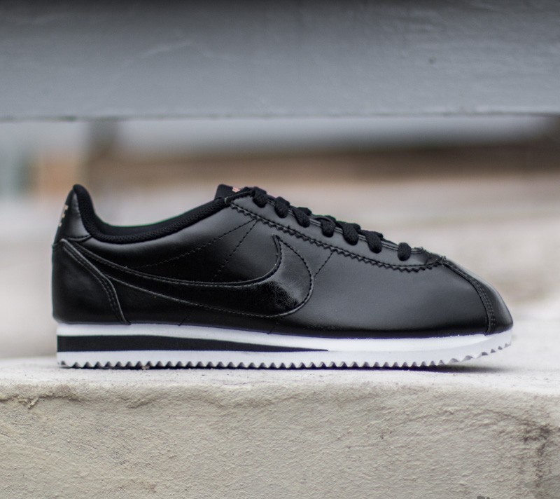 Nike classic cortez leather black top white red