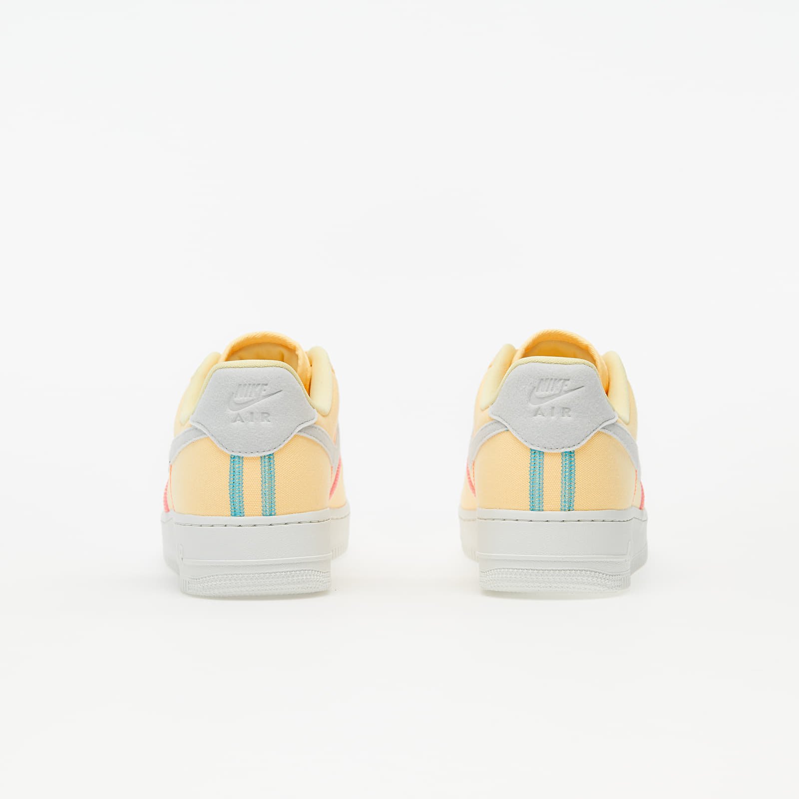 Zapatillas mujer Nike Air Force 1 '07 LX Melon Tint/ Photon Dust-Poison Green