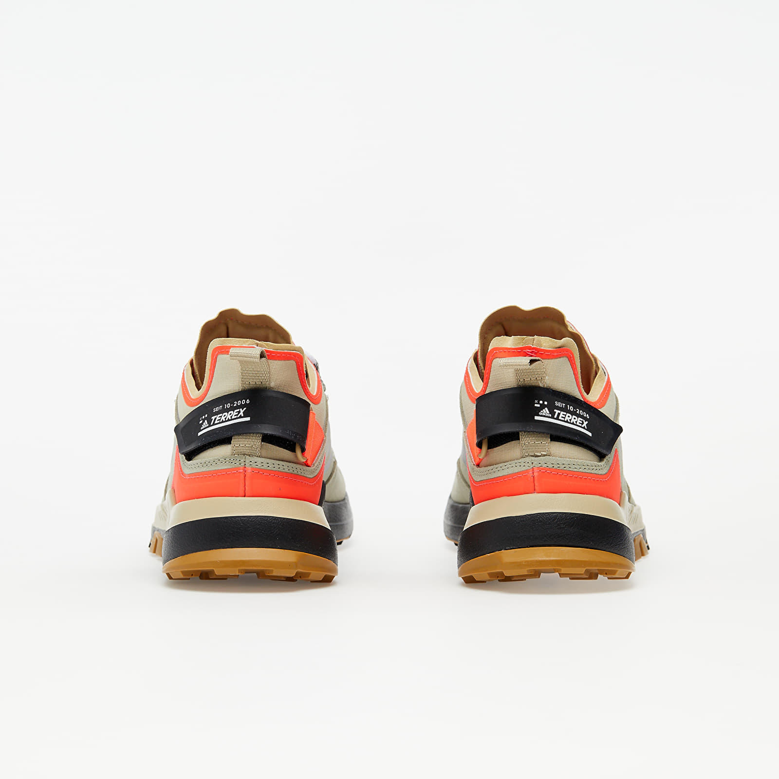 Women's shoes adidas Terrex Hikster W Savanna/ Core Black/ Signature Pink