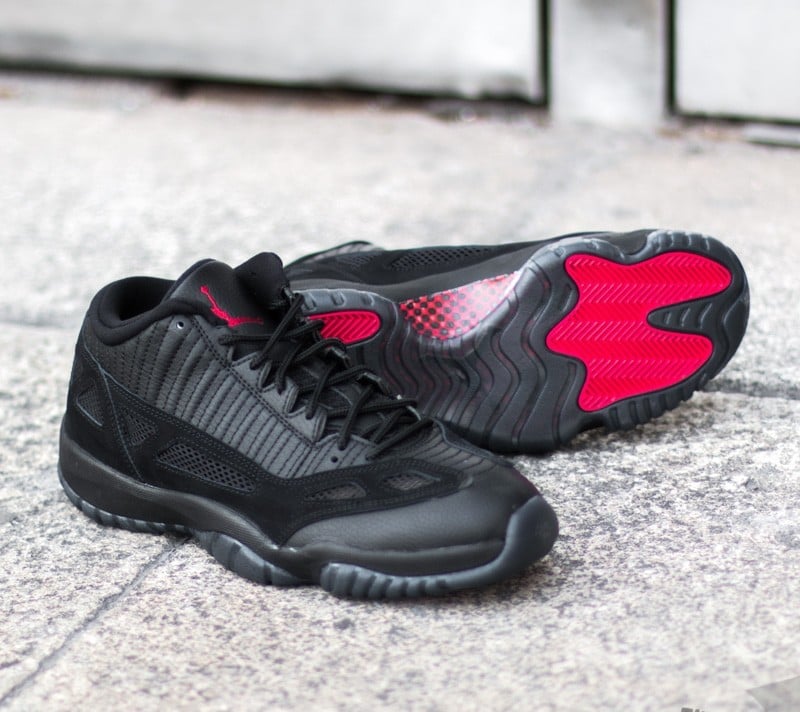 Scarpe uomo Air Jordan 11 Retro Low Black True Red Footshop