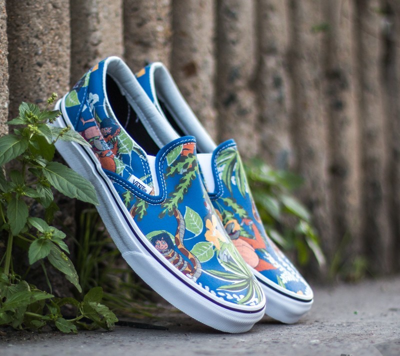 Disney slip on vans discount