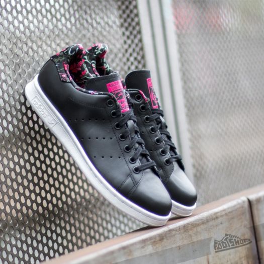 Adidas stan smith black floral top