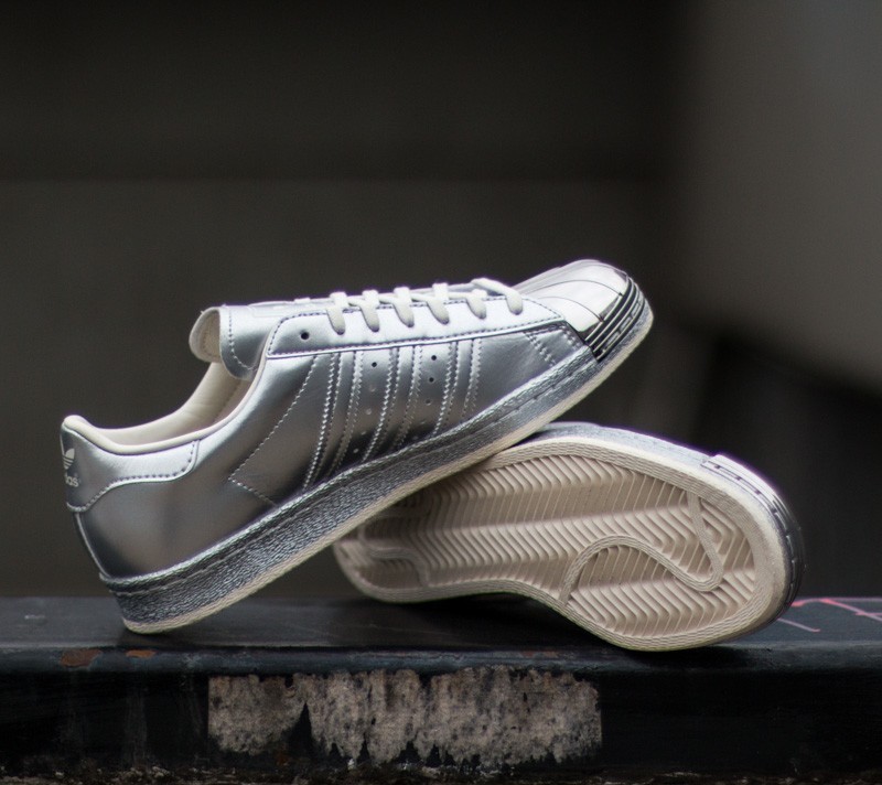Adidas originals superstar 80s kids silver top