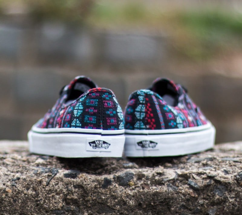 Vans authentic guate stripe top
