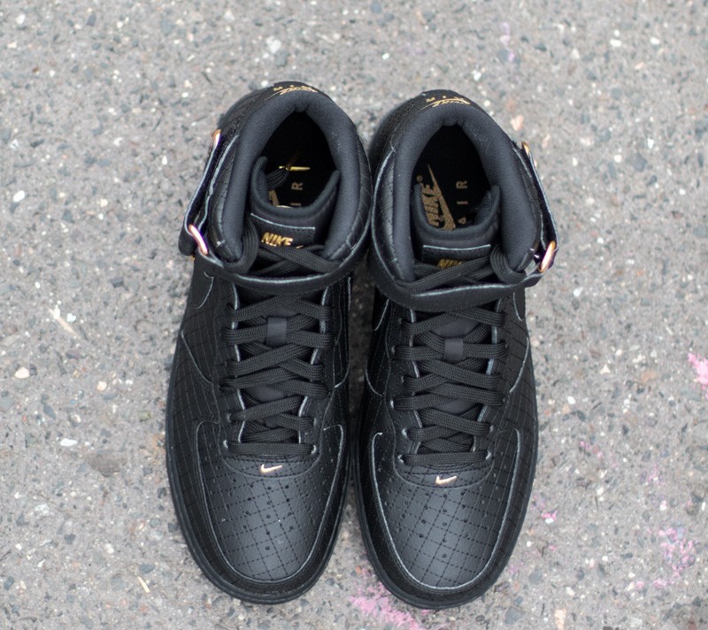 Herren Sneaker und Schuhe Nike Air Force 1 MID ´07 LV8 Black/ Black