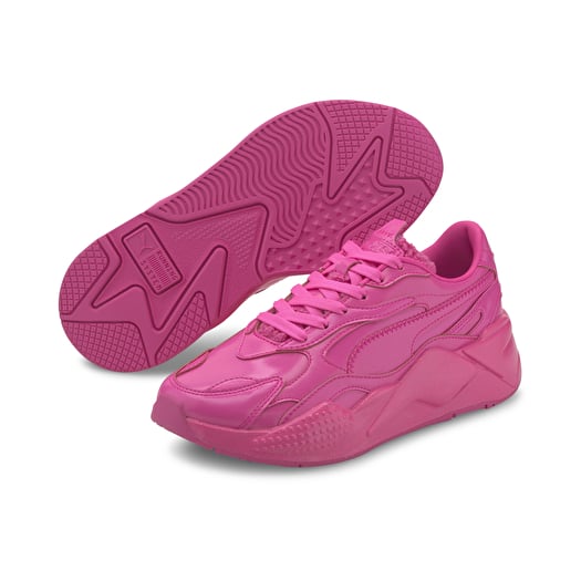 Bright pink deals pumas